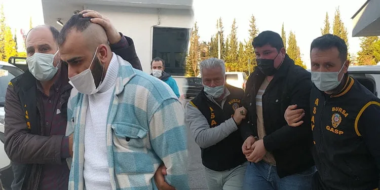 Bursa’da pompalı tüfekli soyguncular yakalandı