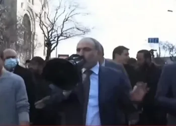Ermenistan Başbakanı: Darbe girişimi engellendi