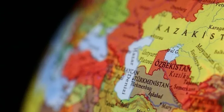 Özbekistan Latin alfabesine geçme kararı aldı
