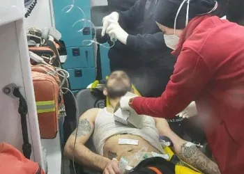 Silahını temizlerken kendini vurdu