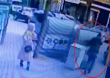 Çöp atarken canından oluyordu