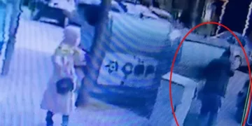 Çöp atarken canından oluyordu