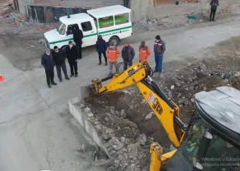100 yıldır dua edilen türbe boş çıktı