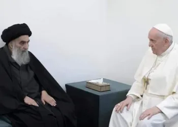 Papa, Irak’ta Şii liderle bir araya geldi