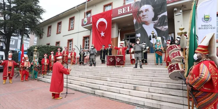 Çanakkale ruhu İnegöl’de mehteranla canlandı
