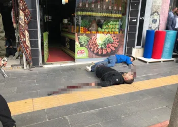 Cadde ortasında silahlı kavga: 3 ağır yaralı
