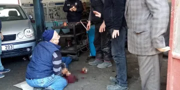 Bursa’da tamir ettiği otomobil üzerine düştü