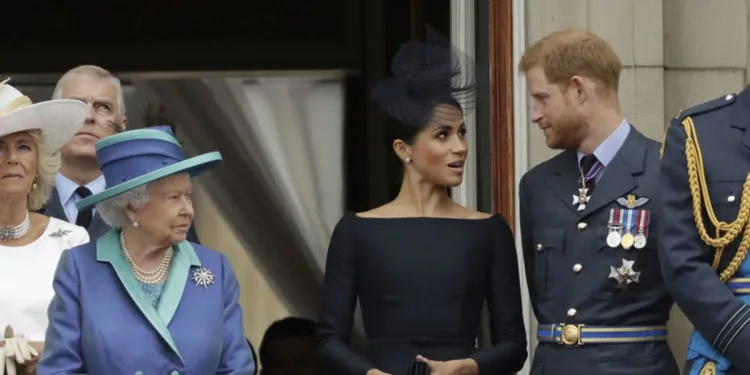 Kraliçe Elizabeth’ten zeytin dalı