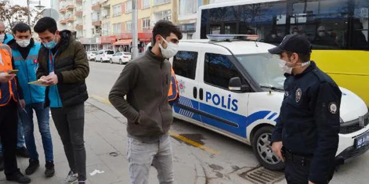 Sahte HES koduyla gezerken yakalandı