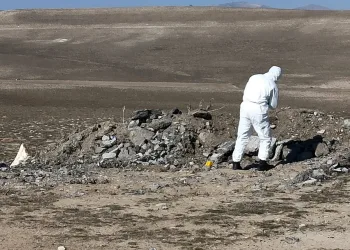Astsubay, boğazını kesip öldürdüğü kişinin üzerini molozla kapattı