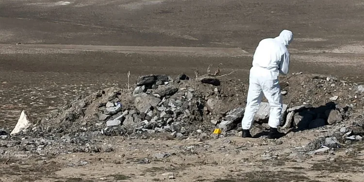 Astsubay, boğazını kesip öldürdüğü kişinin üzerini molozla kapattı