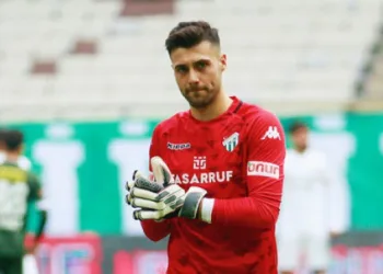 Bursaspor’da Ataberk Dadakdeniz krizi