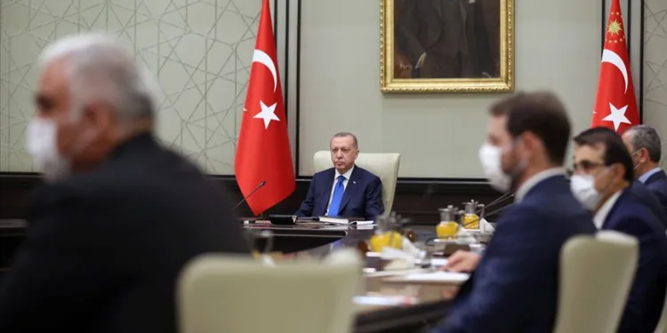 Mahir Ünal’dan kabine değişikliği açıklaması