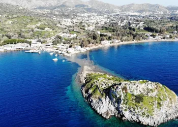 Sular çekilince ortaya çıktı