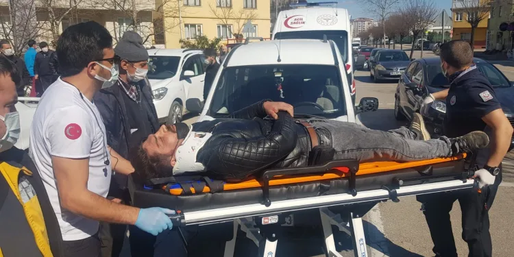 Motosikletiyle makas atmak isterken kaza yaptı