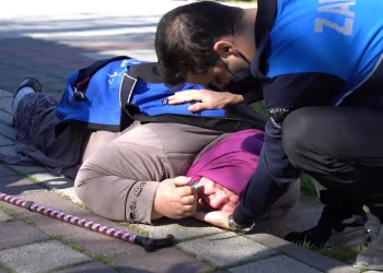 Bursa’da zabıtadan takdir toplayan hareket