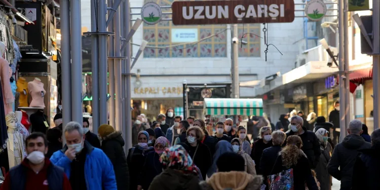 Kapalıçarşı ve Hanlar Bölgesi 4 ay sonra hareketlendi
