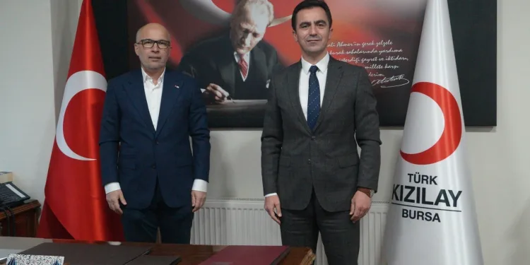 Kızılay’dan iyilik bayrağını yükseklere taşıyor
