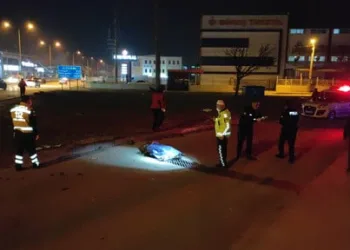 Bursa’da feci kazada moto kurye hayatını kaybetti