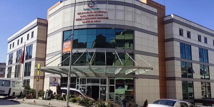 Bursa Yüksek İhtisas Hastanesi’nde kornea nakilleri yeniden başladı