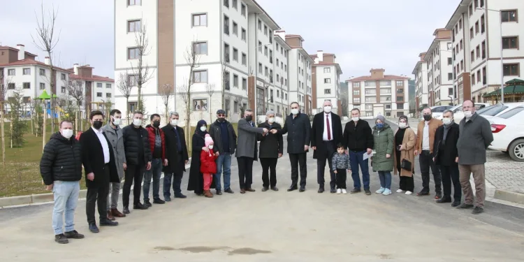 Orhangazi’de TOKİ konutlarının teslimi başladı