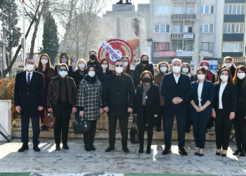 Bursa Mustafakemalpaşa’da 8 Mart Dünya Kadınlar Günü kutlandı