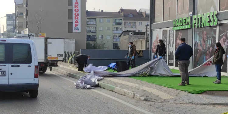 Bursa’da vertigo hastası kadın balkondan düşerek öldü