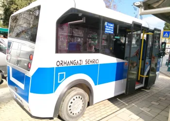 Bursa Orhangazi’de minibüsçüler pandemiye direndi