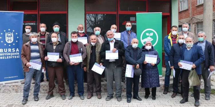 Çiftçilere önce eğitim sonra fidan