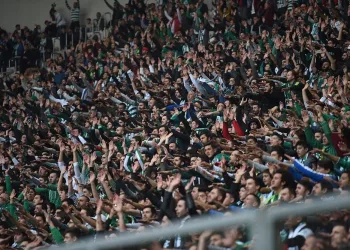 Bursaspor taraftarı şu ana kadar 2 bin 581 adet hatıra kombine kart aldı