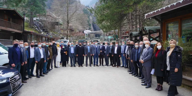 Kestel Belediye Başkanı Tanır, muhtarlarla buluştu
