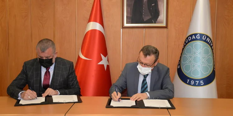 Üniversite-sanayi iş birliğine bir imza daha