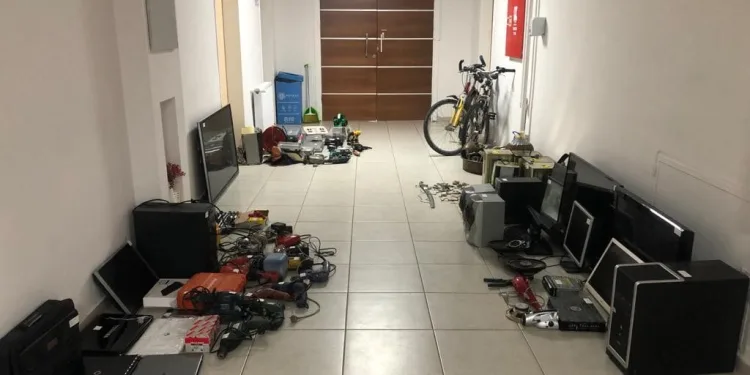 Bursa’da emniyetin koridoru çalıntı ürünlerle doldu