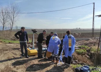 Bursa’da 300 kiloluk makinenin altında kaldı