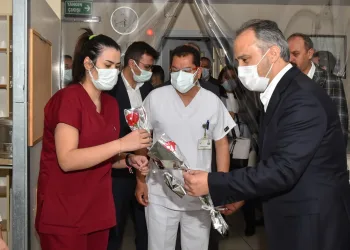 Bursa’da doktorlara bayram ziyareti