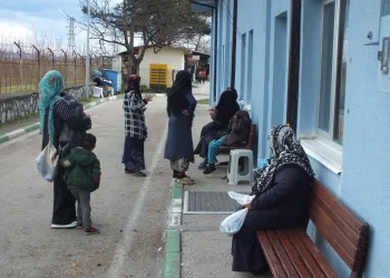 Bursa’da dilenci operasyonu: 50 dilenci yakalandı