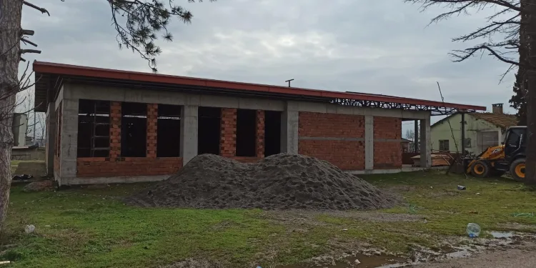 Mustafakemalpaşa’da mahalle konağı inşaatı hızlandı