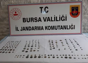 Bursa’da tarihi eser satmaya çalışan 4 kişi yakalandı