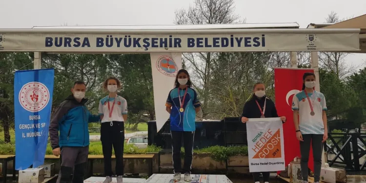 İnegöl Belediyesi Dostum Oryantiring Takımı 16 madalyayla döndü