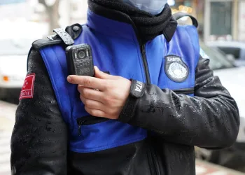 Kestel zabıtasından yaka kameralı pandemi denetimi