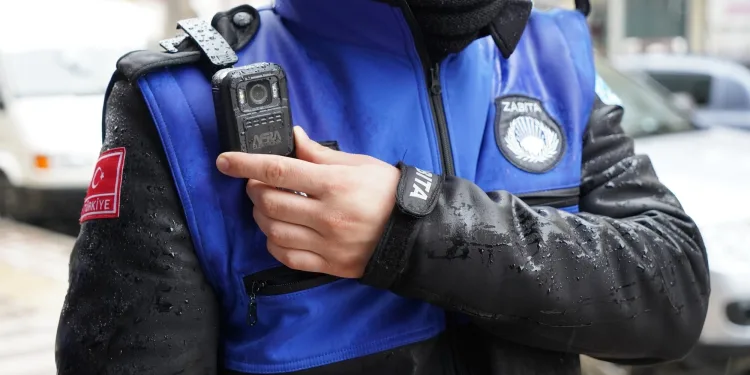 Kestel zabıtasından yaka kameralı pandemi denetimi