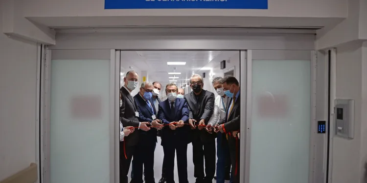 BUÜ’de yenilenen klinikler hizmete devam ediyor