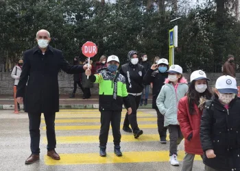Bursa Mustafakemalpaşa’da öncelik yayanın uygulaması