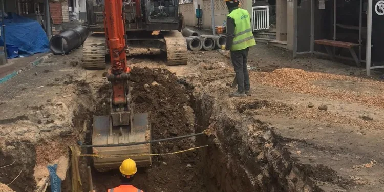 Bursa Akçalar’da alt yapı hamlesi