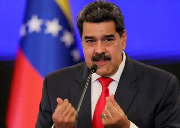 Maduro: Aşı karşılığı petrol vermeye hazırız