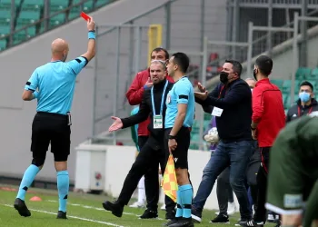 PFDK, Bursaspor Teknik Direktörü Mustafa Er’e 3 maç ceza verdi