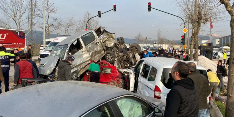 Bursa’da katliam gibi kaza! Çok sayıda ölü