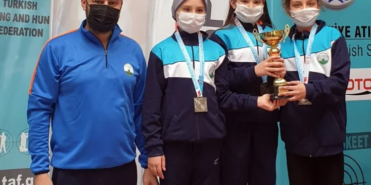 Havalı silahlarda Osmangazi Belediyespor farkı
