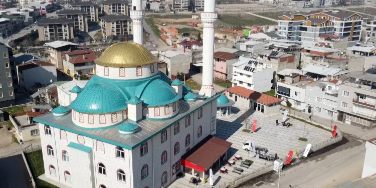 Hamitler Yeşiryurt Camii’nin çevre düzenlemesi tamamlandı