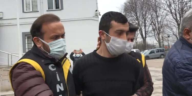 Bursa’da 3 kişiyi bıçakladı ‘Ben yapmadım’ dedi